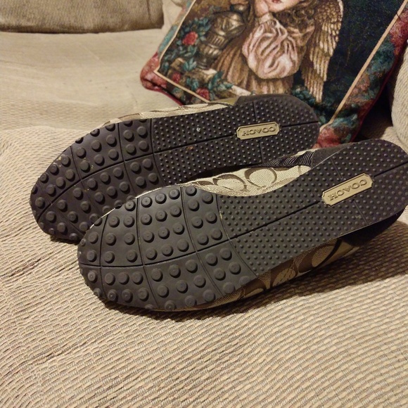 $โฌ๏ธ ๐ NWOT's Coach Sneakers Size 6M ๐ - Picture 5 of 5